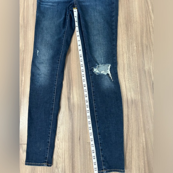 AE high rise jegging with distressing, 8 x long - Picture 5 of 9